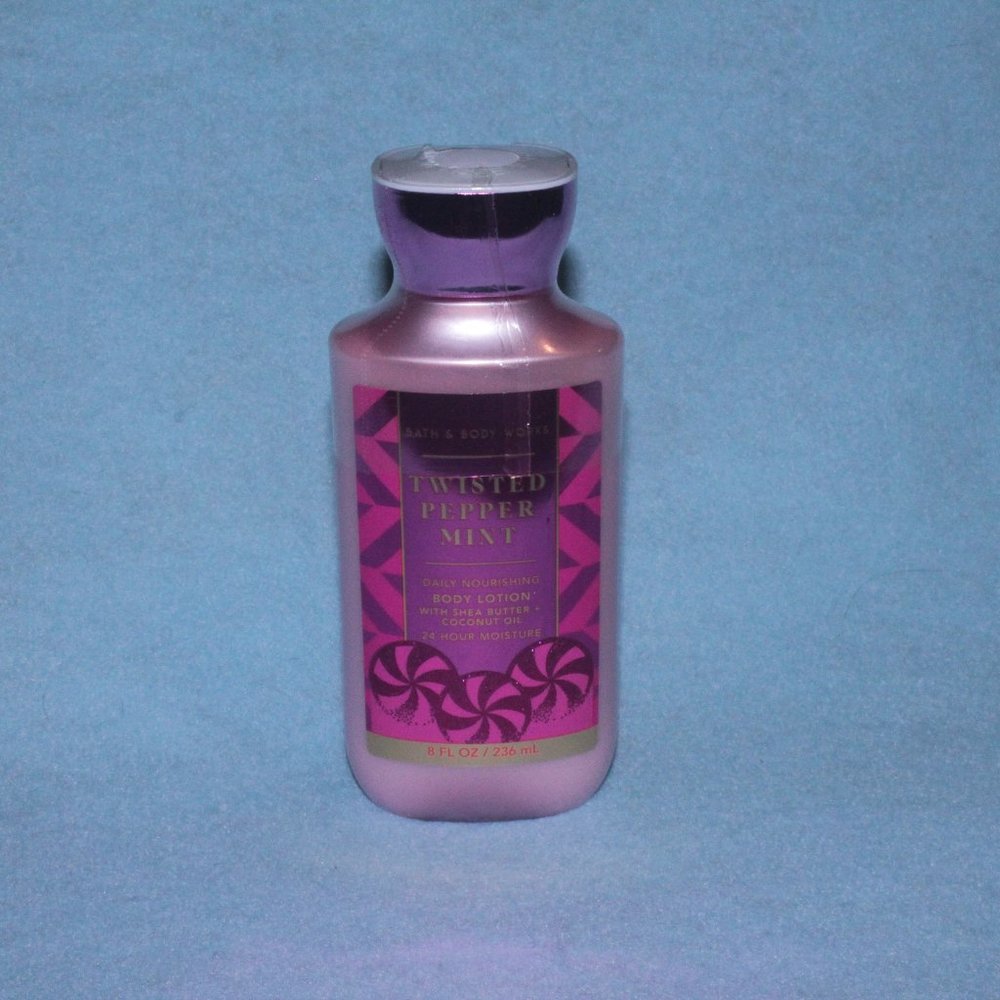 NEW BATH AND BODY WORKS: Twisted Peppermint Body Lotion